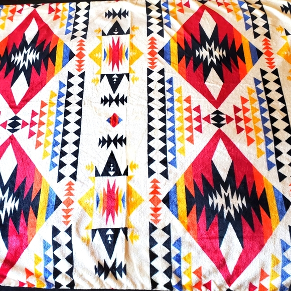 Kid size blanket - Picture 2 of 3